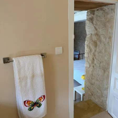 Charming Stone House Near Saint-emilion * Lugaignac