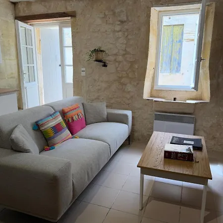Charming Stone House Near Saint-emilion